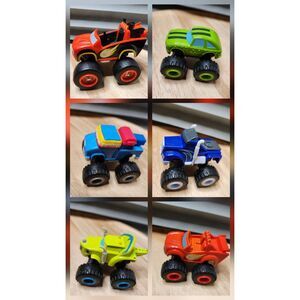 Blaze Monster Machines – 6 Truck Lot, Nick Jr Toys